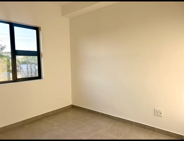 2 BEDROOM APARTMENT FOR SALE IN SHEFFIELD BEACH